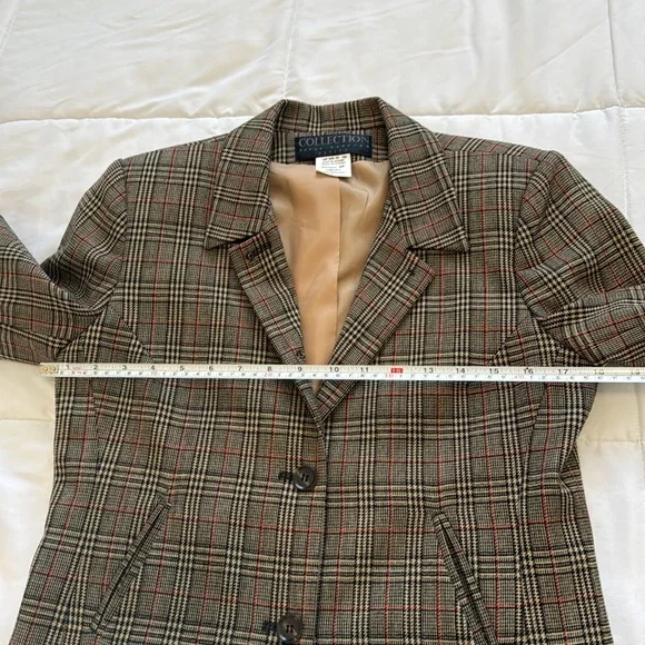 Harve Benard Collection Plaid 100% Wool Fully lined. Blazer Sz 6P - Picture 6 of 10